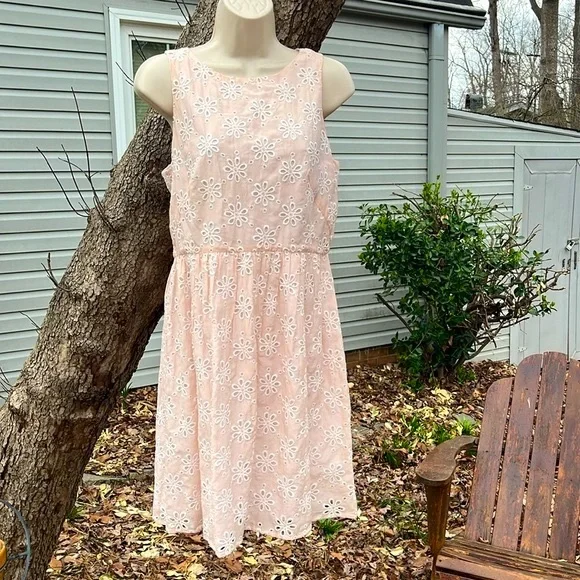 LOFT | Dresses | Loft Light Pink Embroidered Summer Dress Size 4 | Poshmark